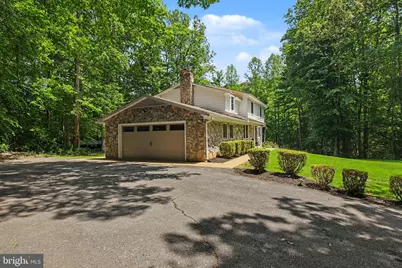 13437 Carriage Hill Drive, Manassas, VA 20112 - Photo 3