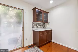 1984 Winslow Ct, Woodbridge, VA 22191 - Photo 9