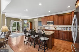 16828 Adrift Ct, Woodbridge, VA 22191 - Photo 11