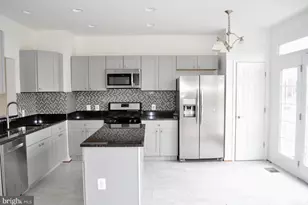 2754 Wakewater Way, Woodbridge, VA 22191 - Photo 3
