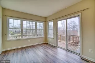 11598 Tolson Pl, Woodbridge, VA 22192 - Photo 7