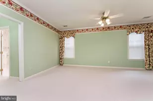 6872 Saddle Run Way, Gainesville, VA 20155 - Photo 19