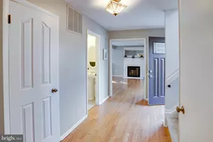 12303 Mulberry Ct, Woodbridge, VA 22192 - Photo 5