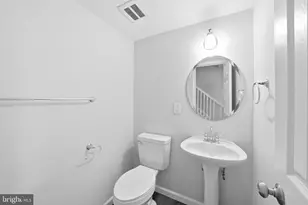 3529 Beale Ct, Woodbridge, VA 22193 - Photo 13