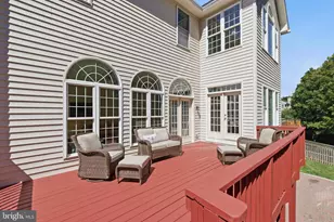 3646 Thomasson Crossing Dr, Triangle, VA 22172 - Photo 25