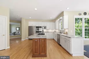 3646 Thomasson Crossing Dr, Triangle, VA 22172 - Photo 13