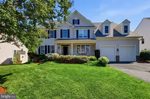 3646 Thomasson Crossing Dr, Triangle, VA 22172 - Photo 1