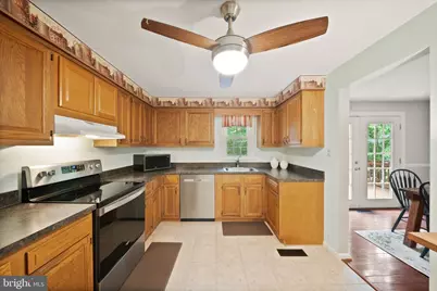 16210 Sheffield Drive, Dumfries, VA 22025 - Photo 9