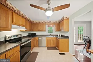 16210 Sheffield Dr, Dumfries, VA 22025 - Photo 9