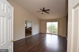 7953 Coachcrest Ct, Manassas, VA 20109 - Photo 25