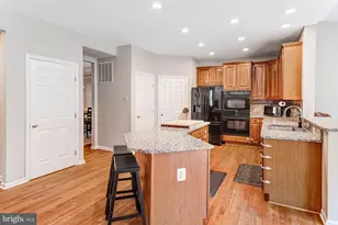 17701 Avenel Ln, Dumfries, VA 22026 - Photo 11