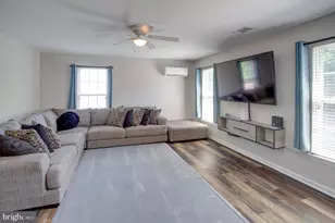 17701 Avenel Ln, Dumfries, VA 22026 - Photo 37