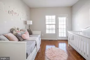7969 Crescent Park Dr, Gainesville, VA 20155 - Photo 9