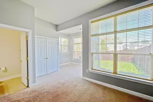 8118 Rainwater Cir, Manassas, VA 20111 - Photo 13