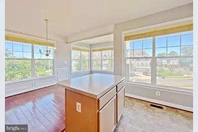 8118 Rainwater Circle, Manassas, VA 20111 - Photo 5