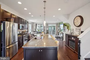 8944 Dahlgren Ridge Rd, Manassas, VA 20111 - Photo 13