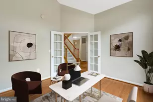 13040 Pilgrims Inn Dr, Woodbridge, VA 22193 - Photo 3