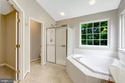 13040 Pilgrims Inn Drive, Woodbridge, VA 22193 - Photo 19
