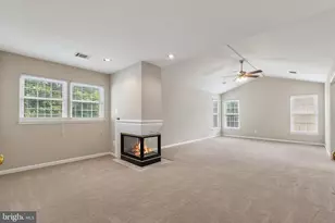 8155 Cancun Ct, Gainesville, VA 20155 - Photo 35