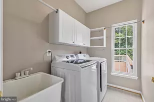8155 Cancun Ct, Gainesville, VA 20155 - Photo 23