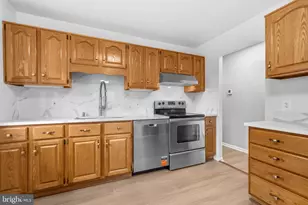 12819 Greenhall Dr, Woodbridge, VA 22192 - Photo 13