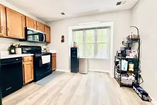 4232 Stockbridge Dr, Dumfries, VA 22025 - Photo 9