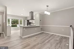 11824 Critton Cir, Woodbridge, VA 22192 - Photo 15
