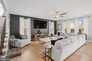 12405 Southington Dr, Woodbridge, VA 22192 - Photo 9