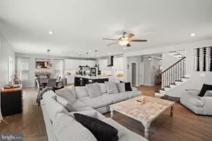 12405 Southington Dr, Woodbridge, VA 22192 - Photo 7