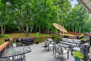 13016 Pilgrims Inn Dr, Woodbridge, VA 22193 - Photo 41