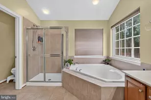 13016 Pilgrims Inn Dr, Woodbridge, VA 22193 - Photo 27