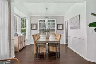 13016 Pilgrims Inn Dr, Woodbridge, VA 22193 - Photo 9