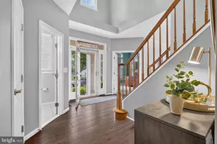 13016 Pilgrims Inn Dr, Woodbridge, VA 22193 - Photo 5