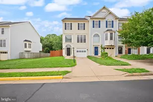 14196 Madrigal Dr, Woodbridge, VA 22193 - Photo 3