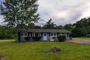 8614 Linton Hall Rd, Bristow, VA 20136 - Photo 1