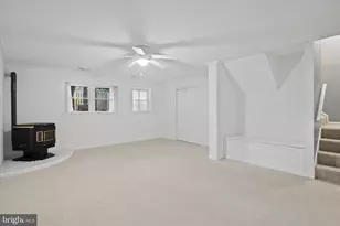 11565 Hill Meade Ln, Woodbridge, VA 22192 - Photo 17