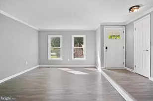 11565 Hill Meade Ln, Woodbridge, VA 22192 - Photo 3