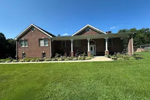 7809 Signal Hill Rd, Manassas, VA 20111 - Photo 1