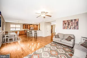 12594 Stone Lined Cir, Woodbridge, VA 22192 - Photo 9