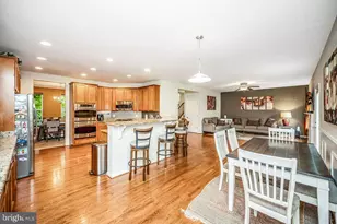 12594 Stone Lined Cir, Woodbridge, VA 22192 - Photo 11