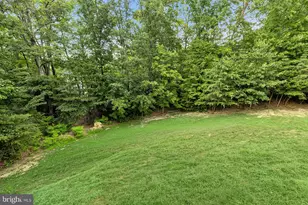 3232 Lost Pond Ct, Triangle, VA 22172 - Photo 63
