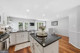 12746 Sidney Way, Woodbridge, VA 22192 - Photo 9