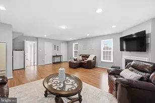 12746 Sidney Way, Woodbridge, VA 22192 - Photo 25