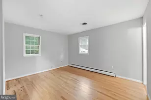 14391 Orange Ct, Woodbridge, VA 22191 - Photo 19