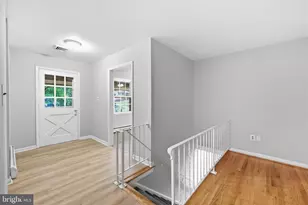 14391 Orange Ct, Woodbridge, VA 22191 - Photo 5