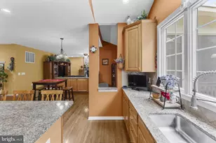 5777 Waterloo Bridge Cir, Haymarket, VA 20169 - Photo 19