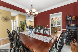 5777 Waterloo Bridge Cir, Haymarket, VA 20169 - Photo 9