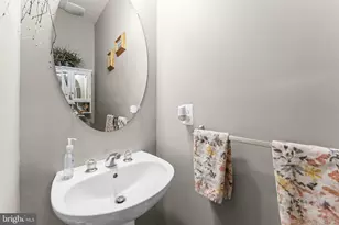 5777 Waterloo Bridge Cir, Haymarket, VA 20169 - Photo 35