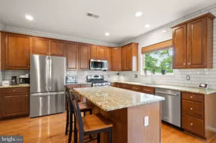 11803 Lake Baldwin Dr, Bristow, VA 20136 - Photo 9