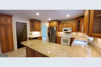 12546 Cavalier Drive, Woodbridge, VA 22192 - Photo 7
